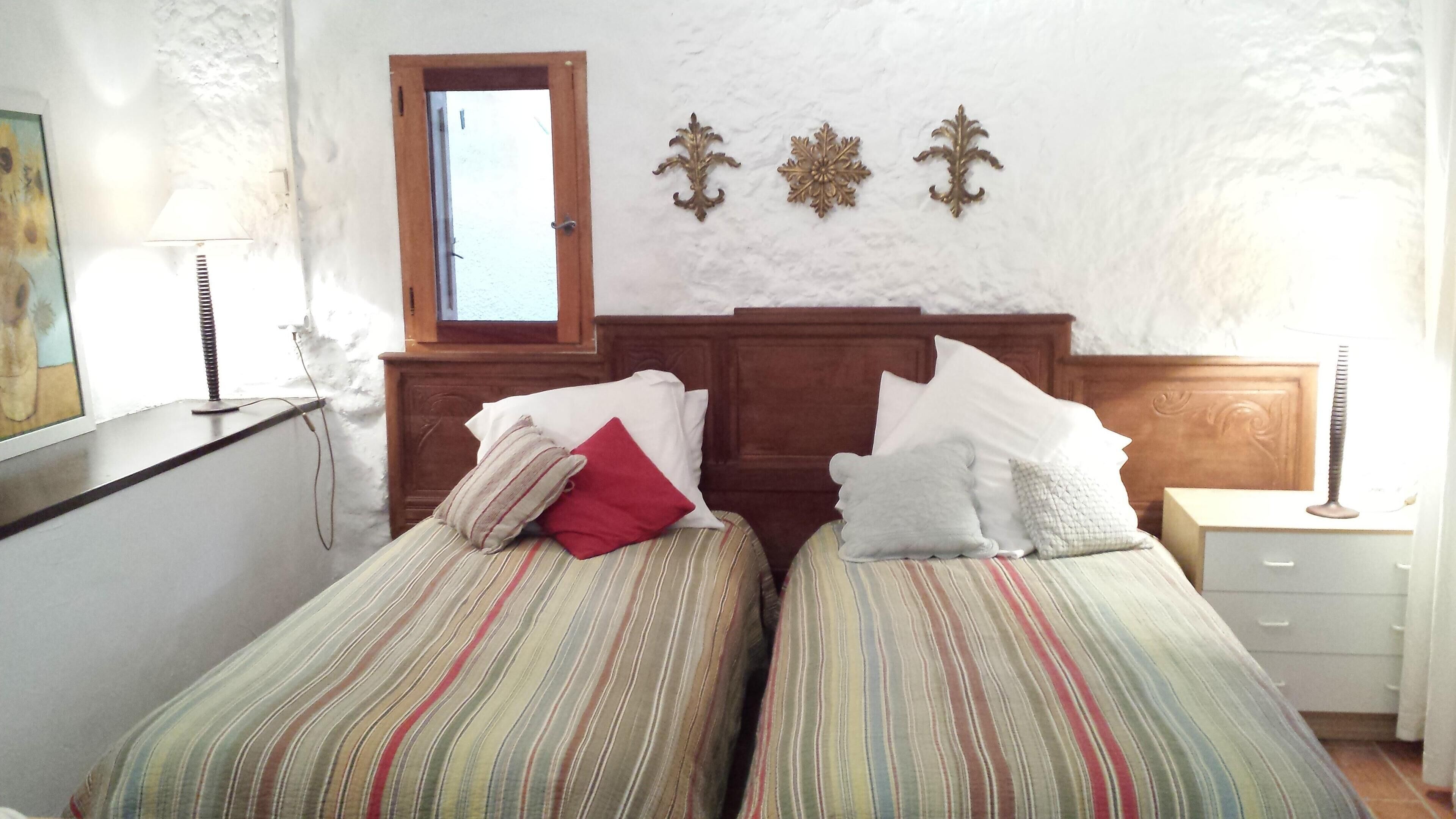 Charming Studio Apartment in Hillside Village with Quiet, Private Courtyard