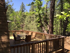 Outdoor dining - Peaceful Cabin on Munds Canyon with Open Forest from the Decks (Munds Park)