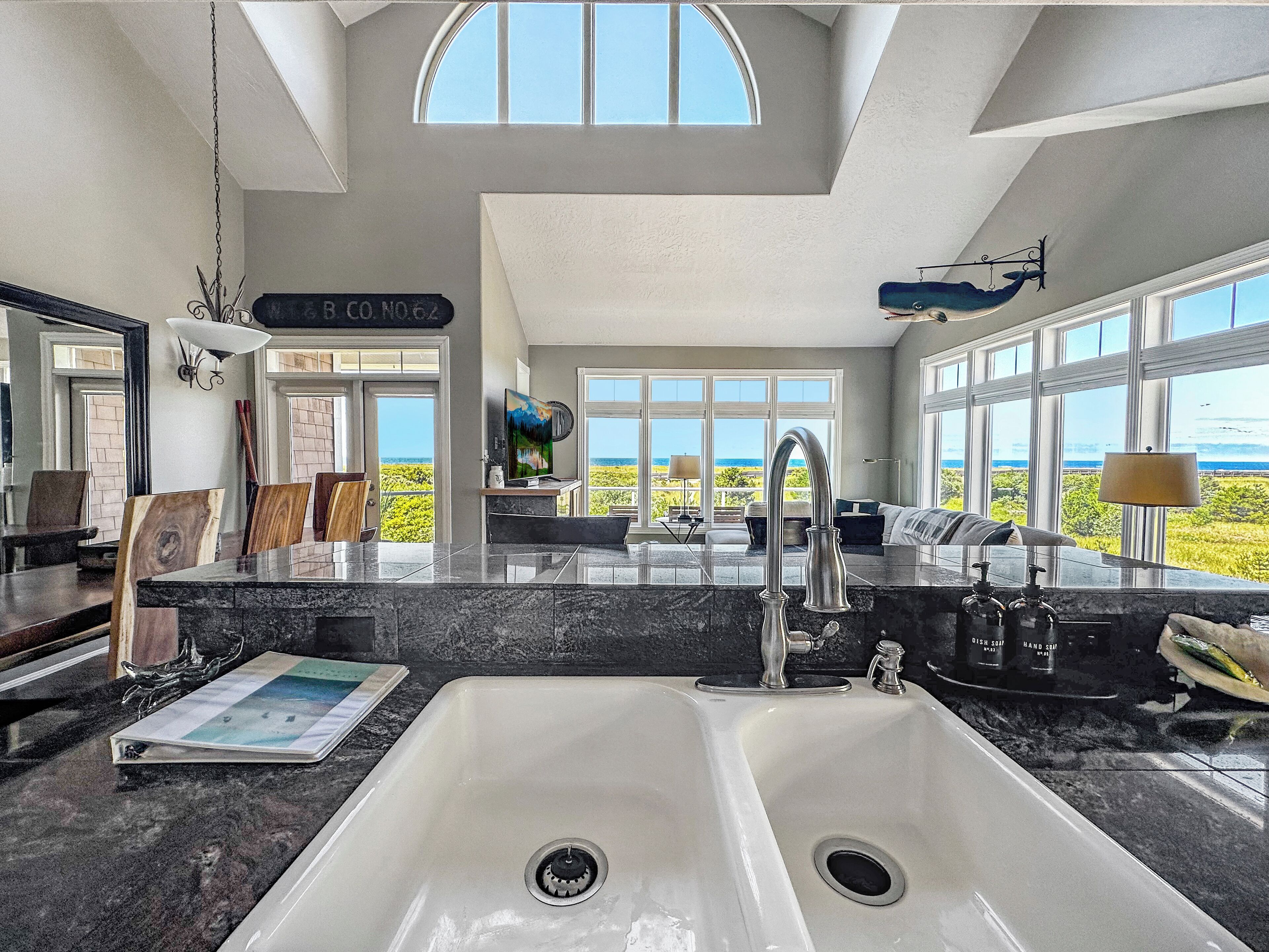 BEACH FRONT boardwalk townhouse downtown Long Beach. Best ocean views in town!