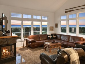 Smart-TV, Kamin, DVD-Player, Stereoanlage