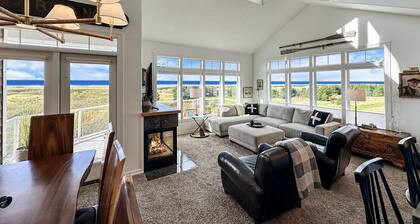 KAUNIS OCEAN VIEW..EASY WALKING BEACH & DOWNTOWN TOIMINNOT & RAVINTOLAT