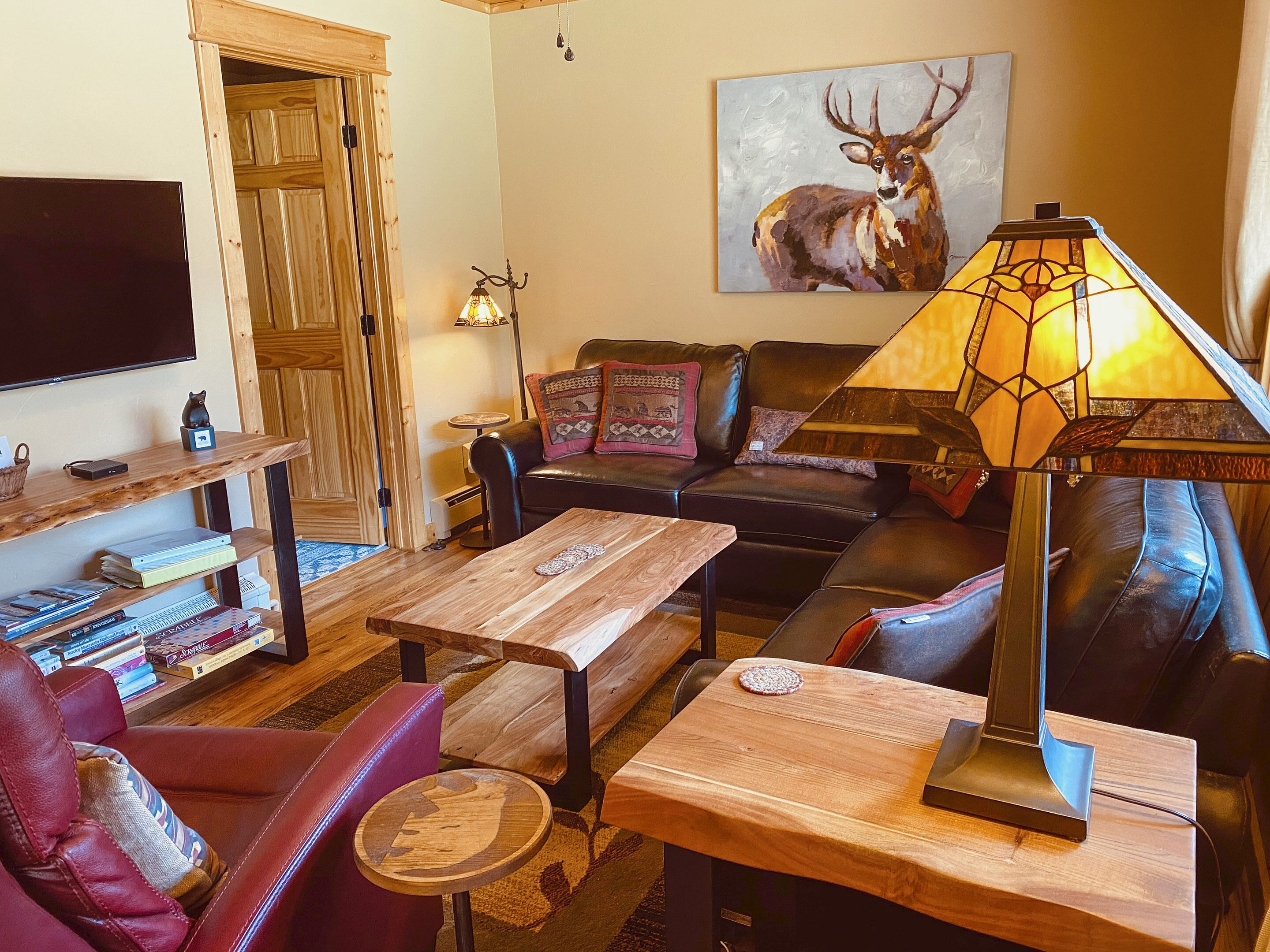 Heavenly Views, Heavenly Beds-2B/2B Luxury Condo on Fall River