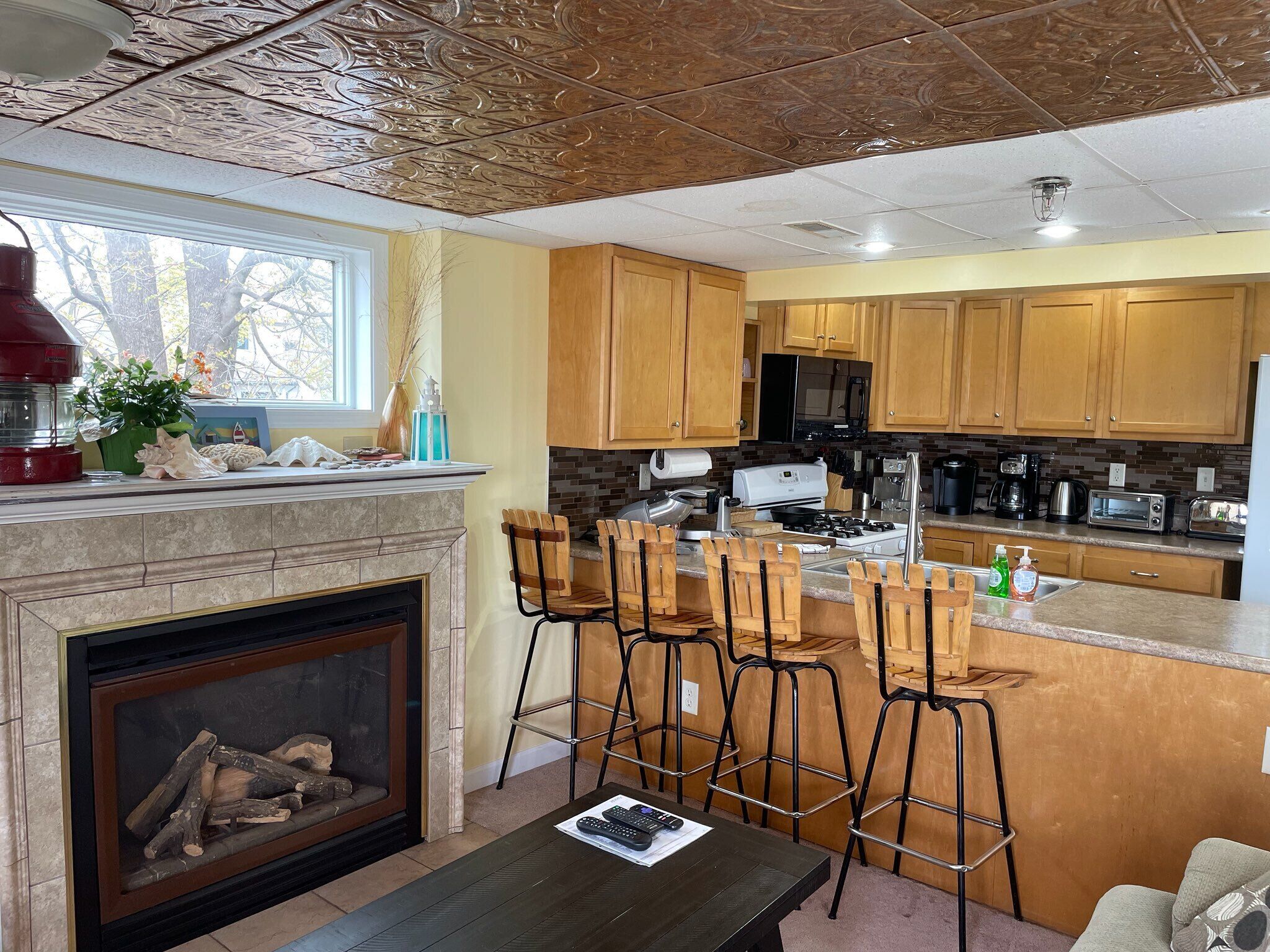 BEACH 3 min walk/HOT TUB/ SAUNA/PETS/JACUZZI/MASSAGE CHAIR//ARCADE GAMES/Kayaks