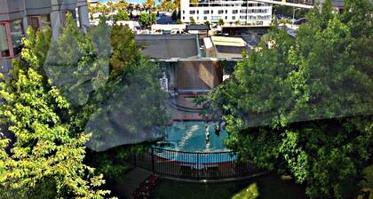 1 Bedroom condo, walking distance to Moscone center and down town.