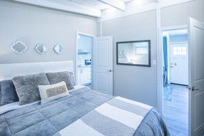 2 bedrooms, desk, iron/ironing board, free WiFi