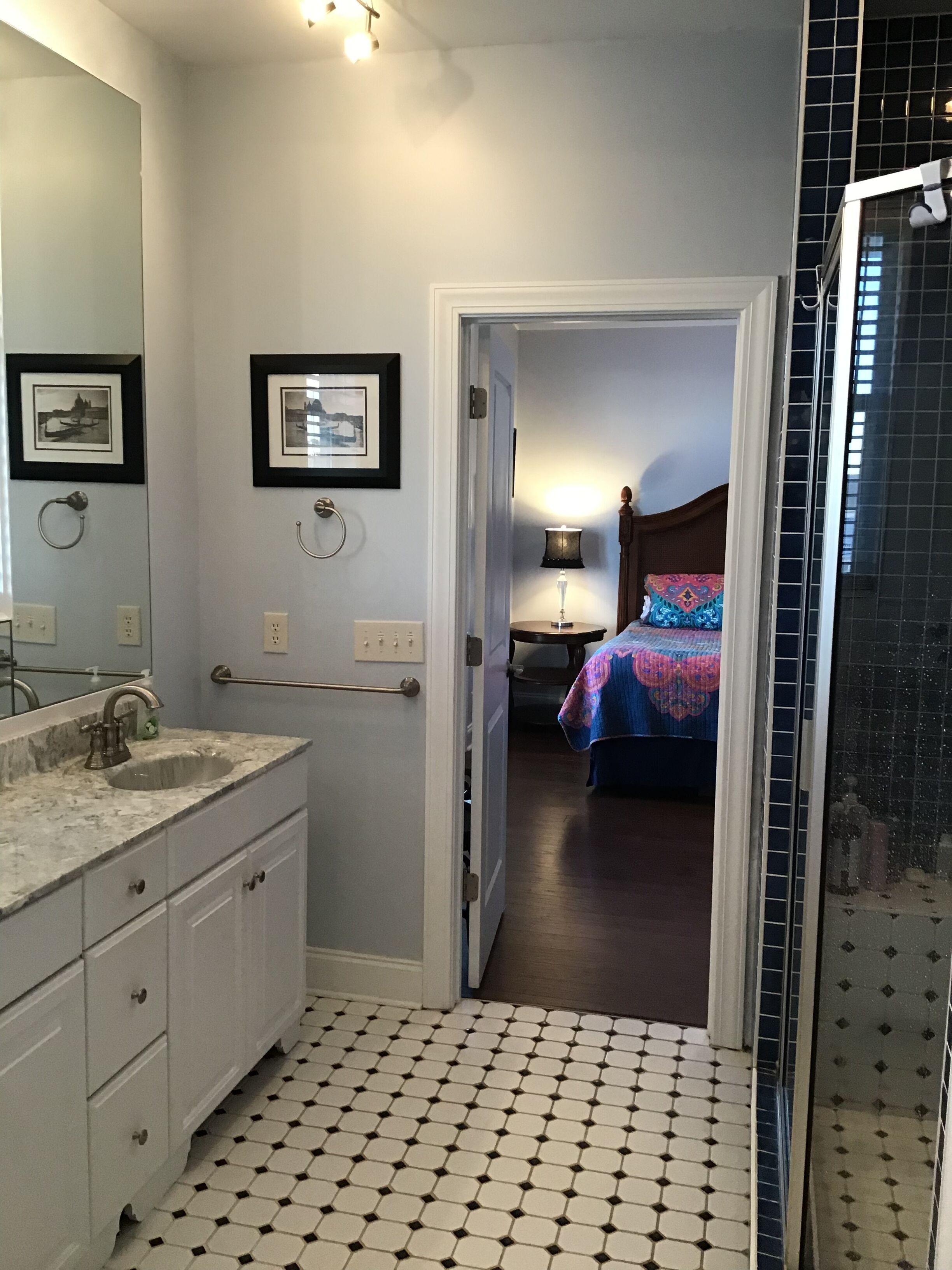 Second Row Beach House- "Wishing Whale” Ocean views!