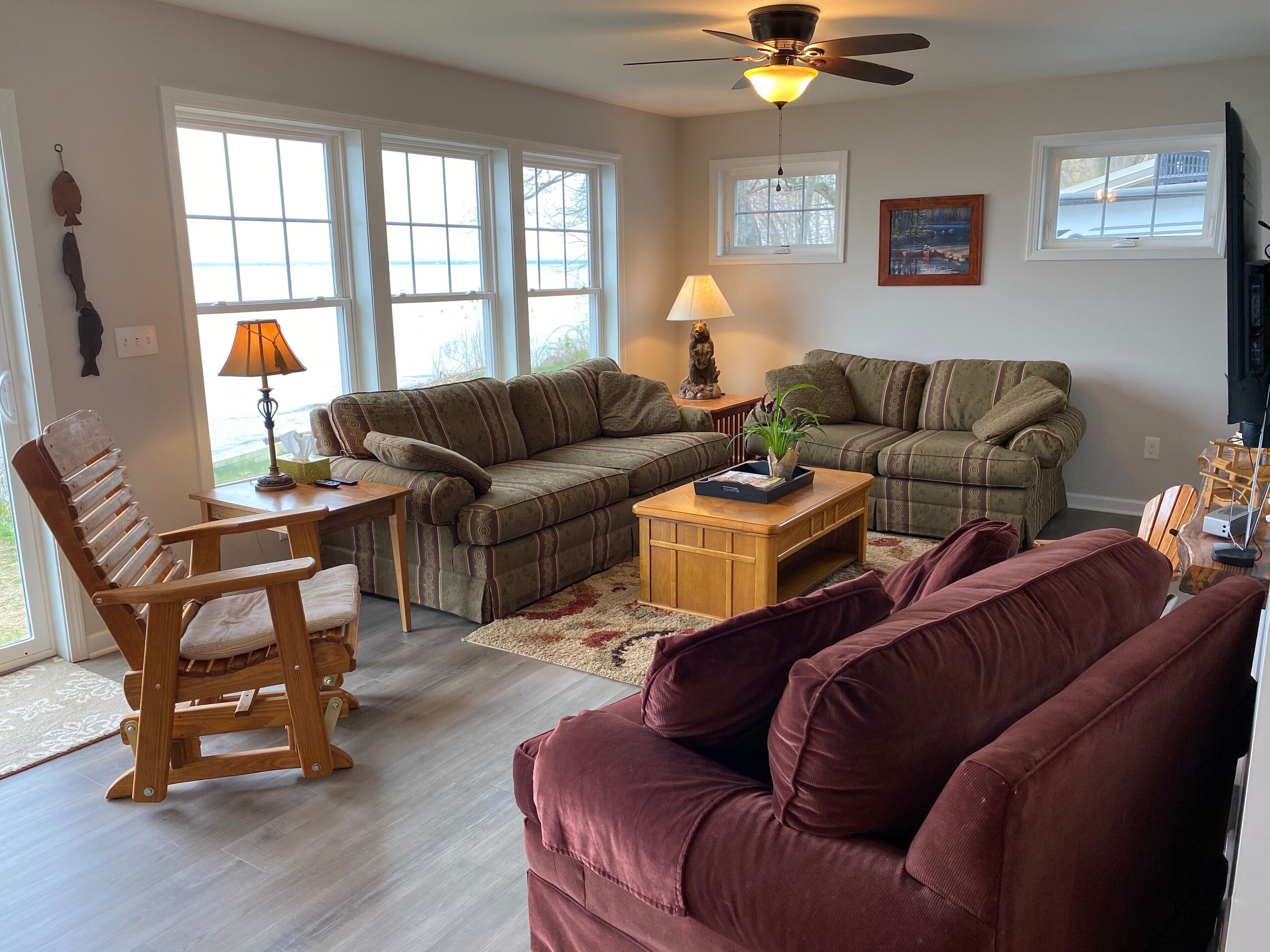 North Shore Lake House and Bunk House