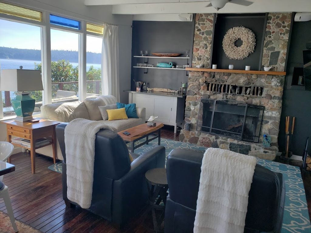 Views 180d Mt Rainier to Gig Harbor, Large Private Yard, Drive right to House