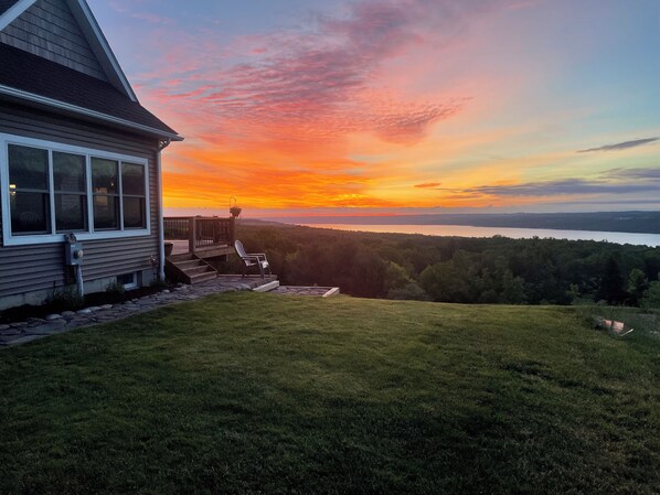 Property grounds - Hot Tub. Lake Views. Wine Country & Golf. Your Canandaigua Escape Awaits! (Canandaigua)