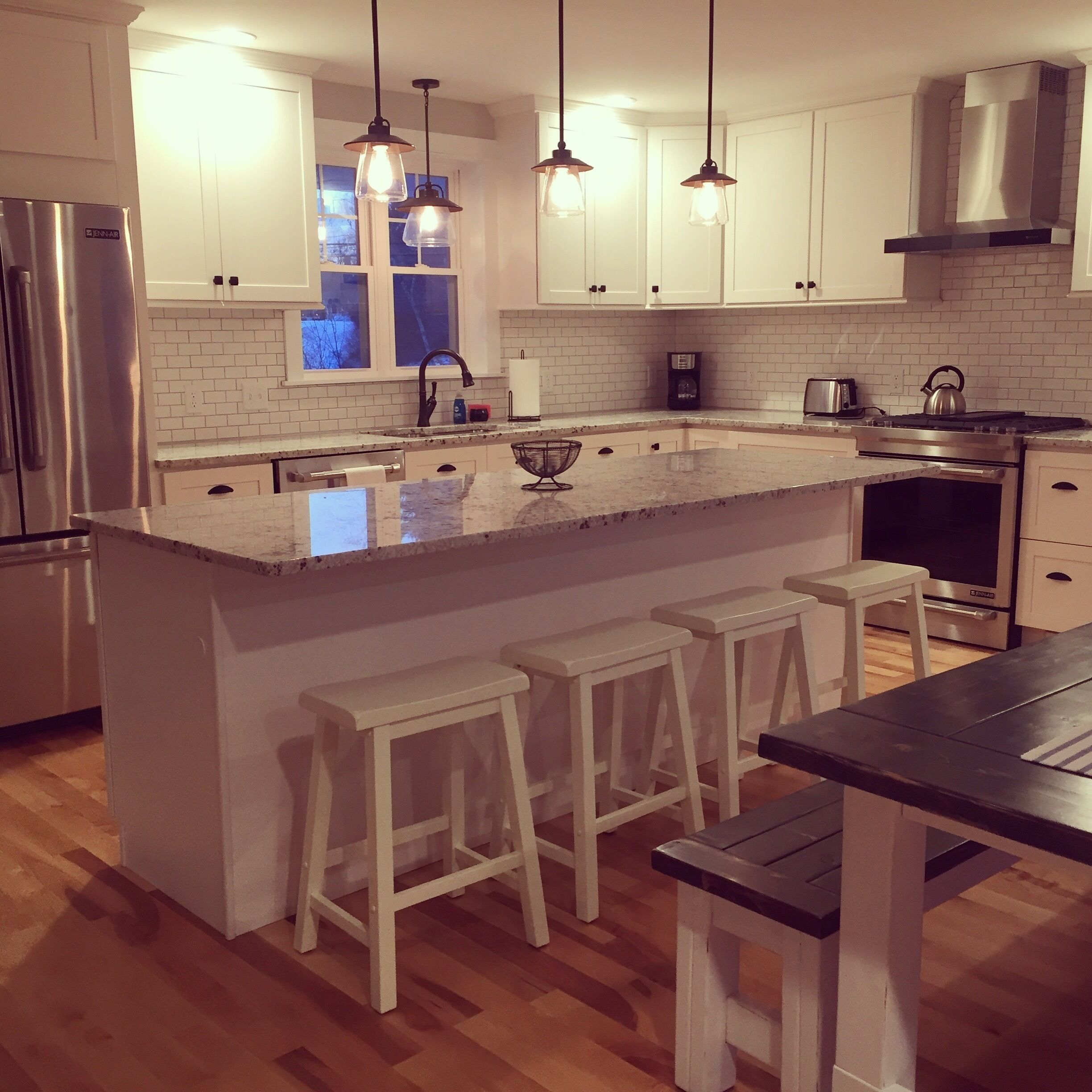 Brand new luxury home steps from Kennebunkport's Dock Square and the beaches.