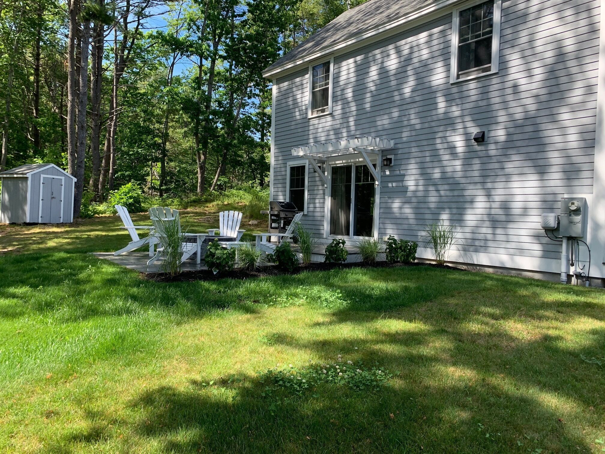 Brand new luxury home steps from Kennebunkport's Dock Square and the beaches.