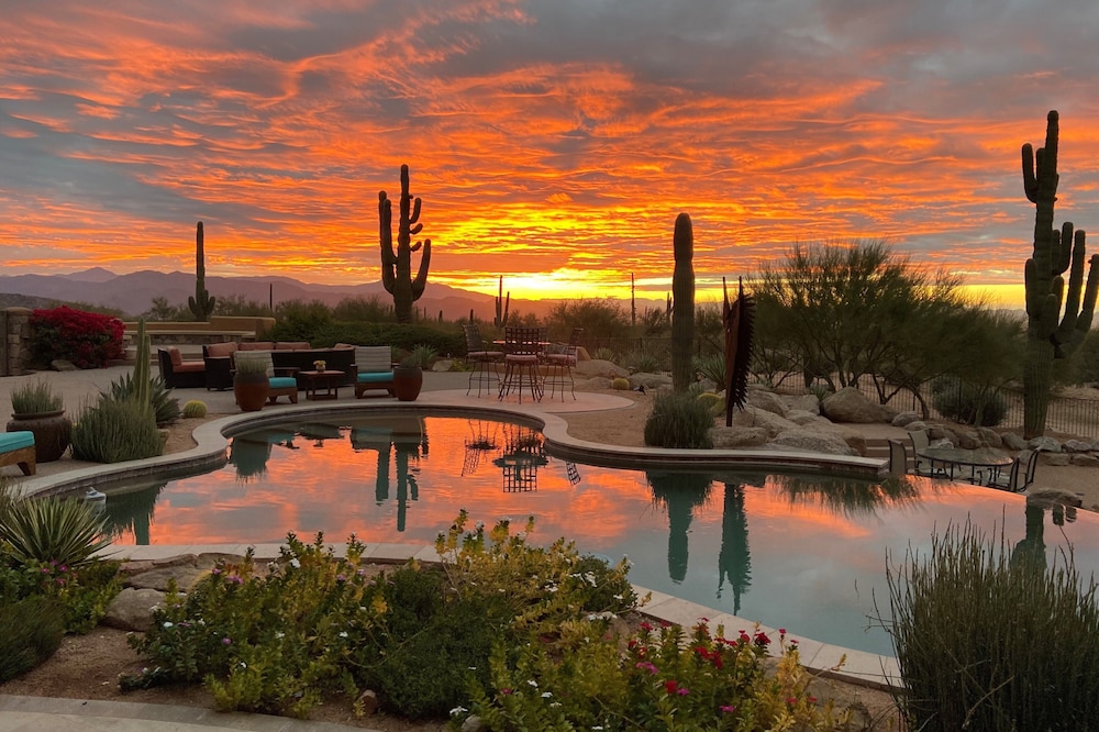 Serene & Secluded - Heart of the Sonoran Desert 62 acre EcoRanch on Natl Forest