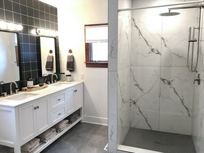 Shower, hair dryer, towels, soap - 1 mile to beach! Bright, Private Designer Beach Cottage Close To Warren Dunes (Sawyer)