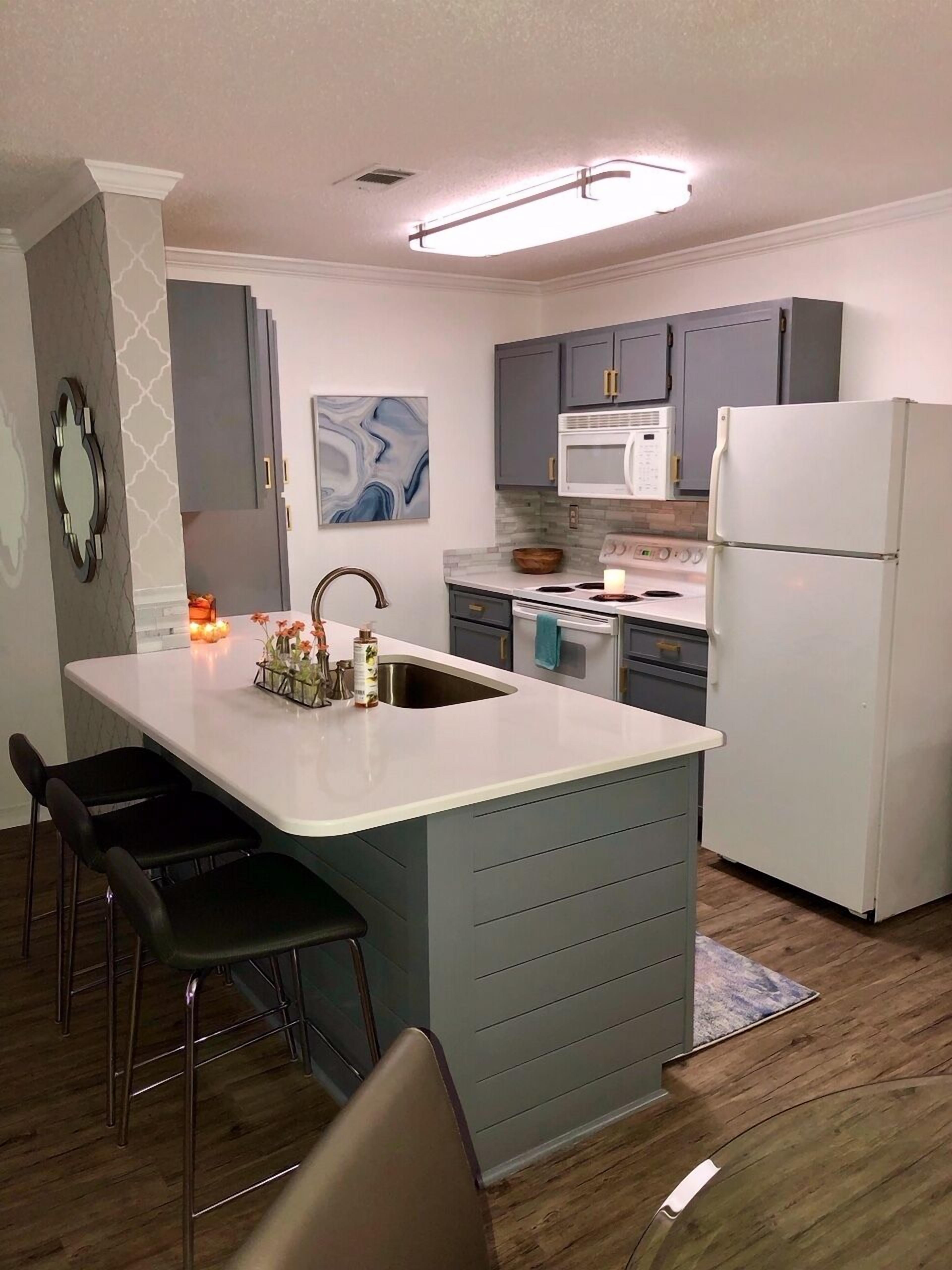 Oxford Condo 2 BD 2 BA  Long Term Rental