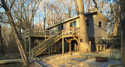 Cabine Riverfront sur la poche exclusive de Jon!