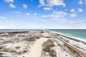 On the beach - P3-1408 Portofino Tower 3 - Perfect for your Family Vacation! (Pensacola Beach)