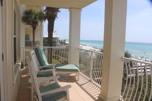 Property grounds - GREAT RATES! GULF-FRONT, PRIVATE BEACH, FREE BEACH SET UP*,BALCONY, 30A (Santa Rosa Beach)