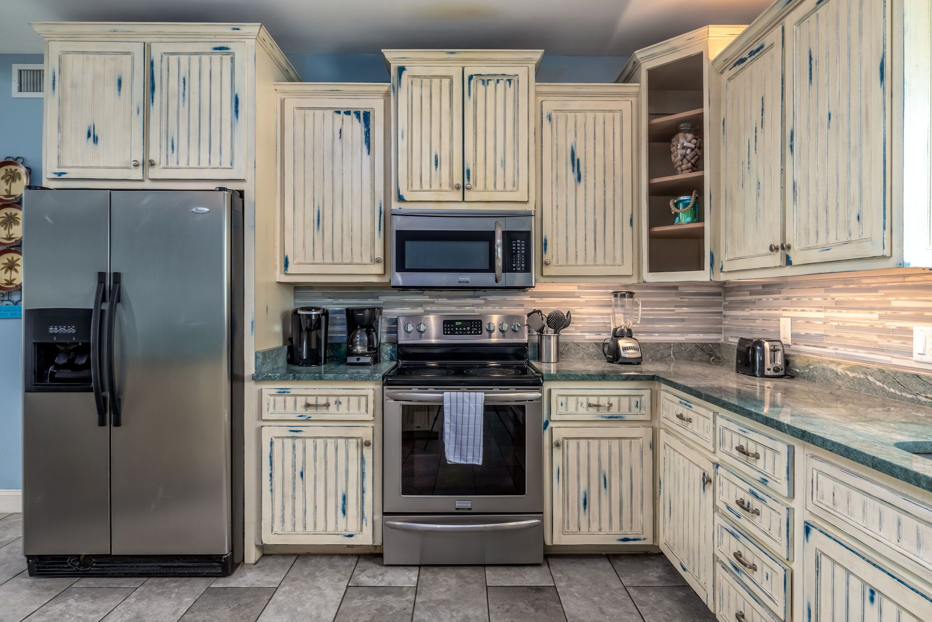 Bama Breeze - Gulf Beachfront, 6 Bedrooms, 6 Baths, Pool Table, Sleeps 20