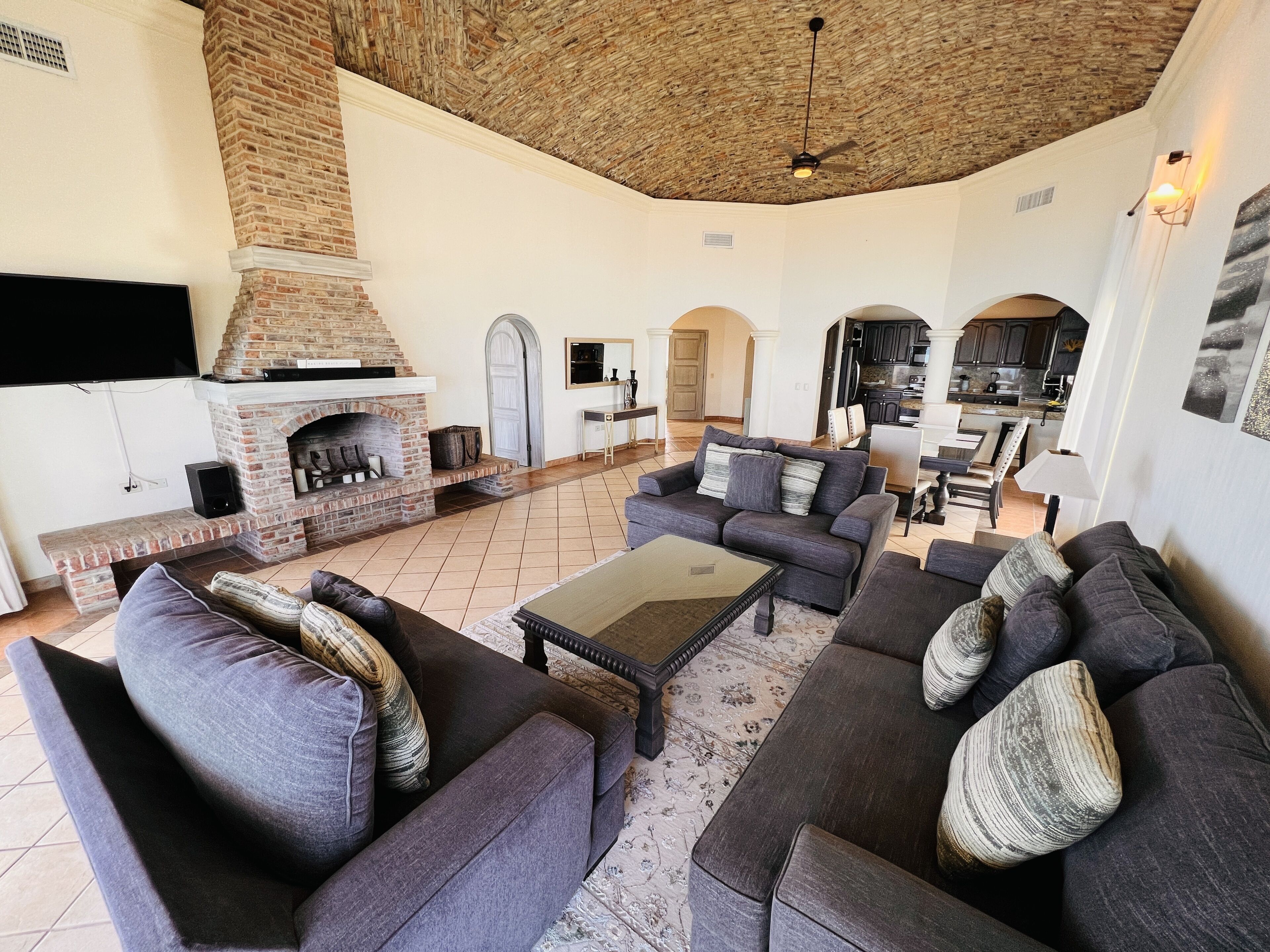 TV connectée, cheminée