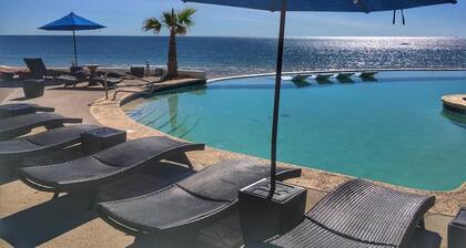 Gorgeous BEACH FRONT Villa