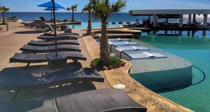 Wunderschöne Strandvilla in Rocky Point, Sandstrand