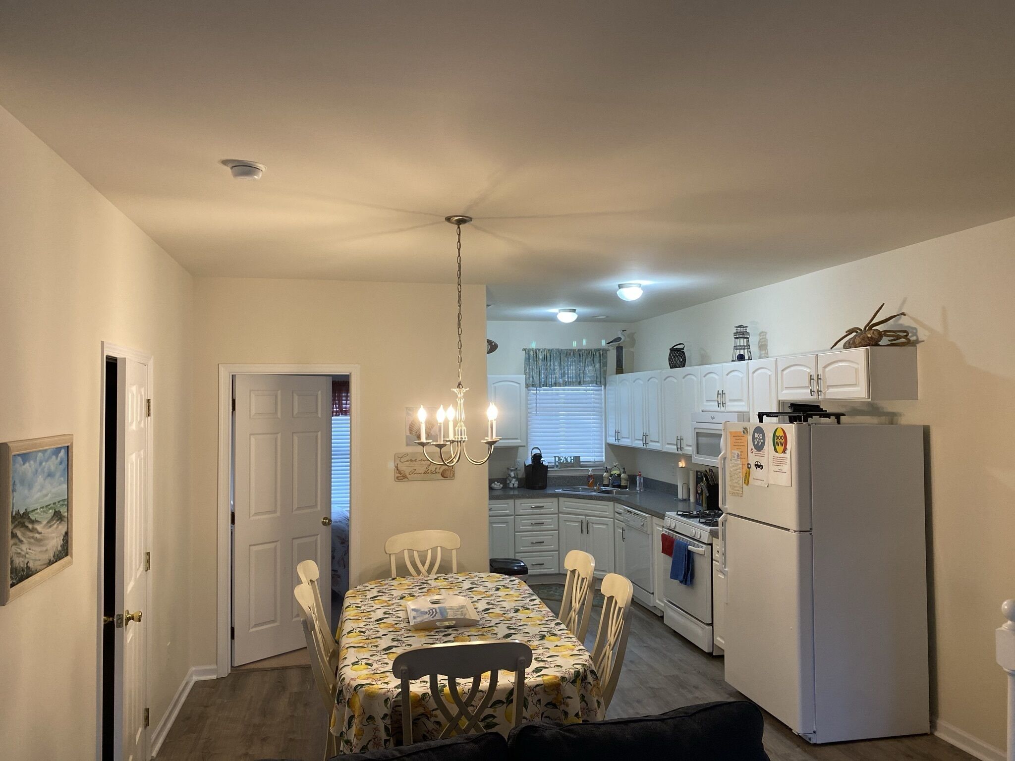 1.5 BLOCKS FROM BOARDWALK / BEACH **FAMILY FRIENDLY**, CONVENTION CTR.