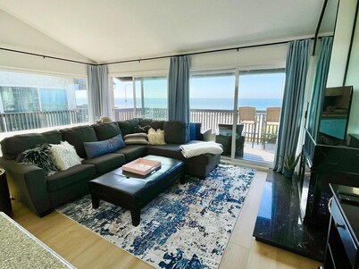 Ultimate Beach House for Your Next Vacay~50 feet from the Beach!!