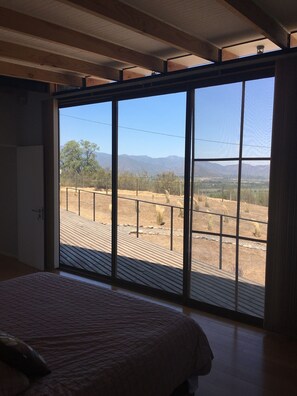 2 chambres, bureau, fer et planche Ă repasser, draps fournis
