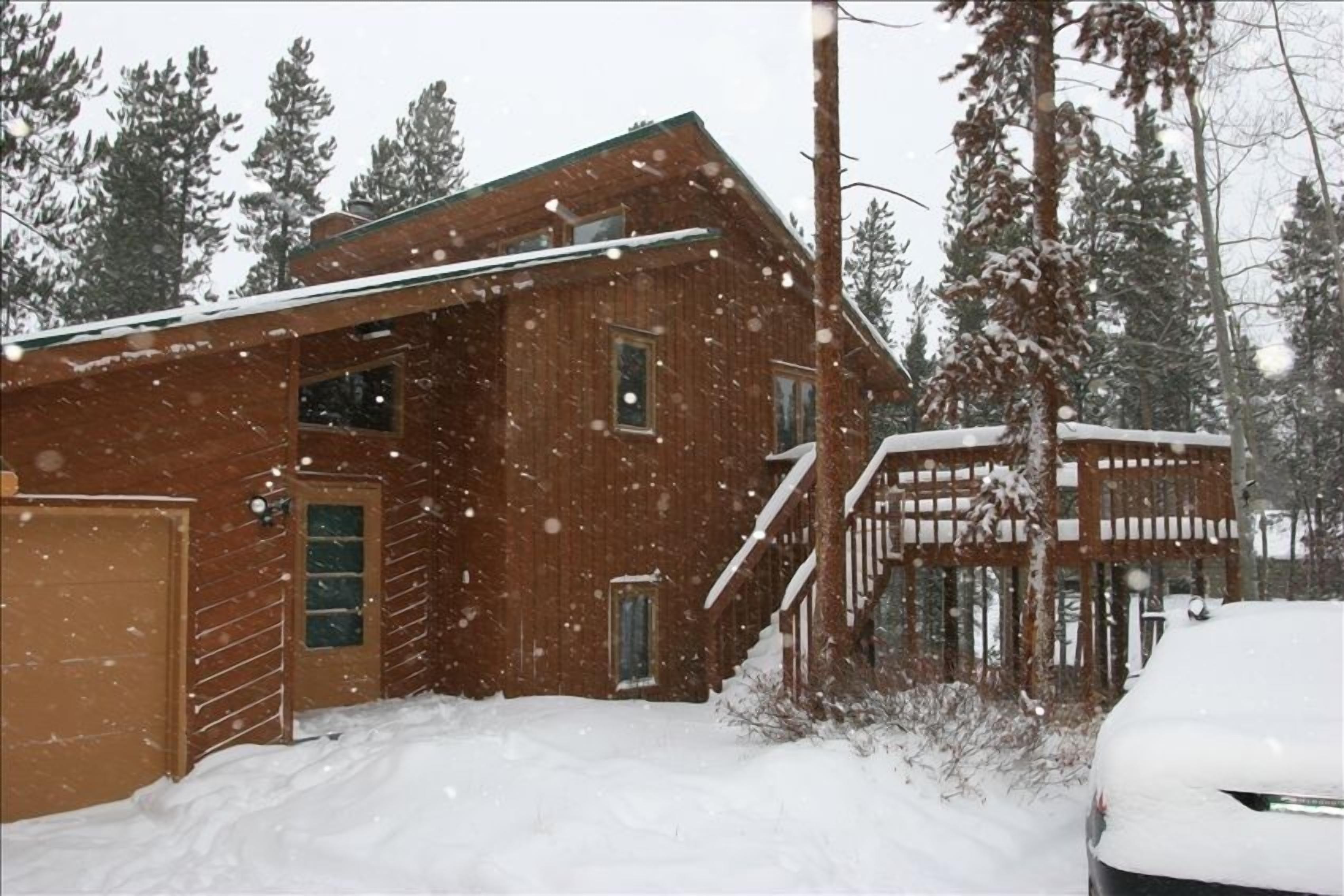 Free Ski Pass, Dog-friendly House, Perfect for Winter Adventures!