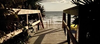 Beach House in Vilano Beach, St. Augustine - 1 Minute Walk to Beach!