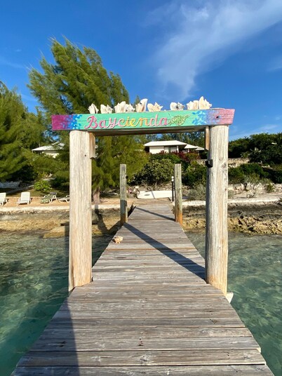 Waterfront home on the bay in secluded Whale Point! Private Dock!