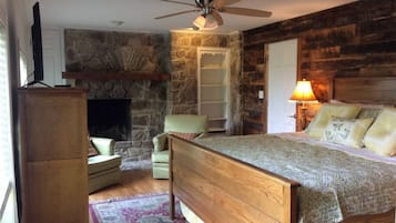 3 slaapkamers, een bureau, een strijkplank/strijkijzer, gratis wifi