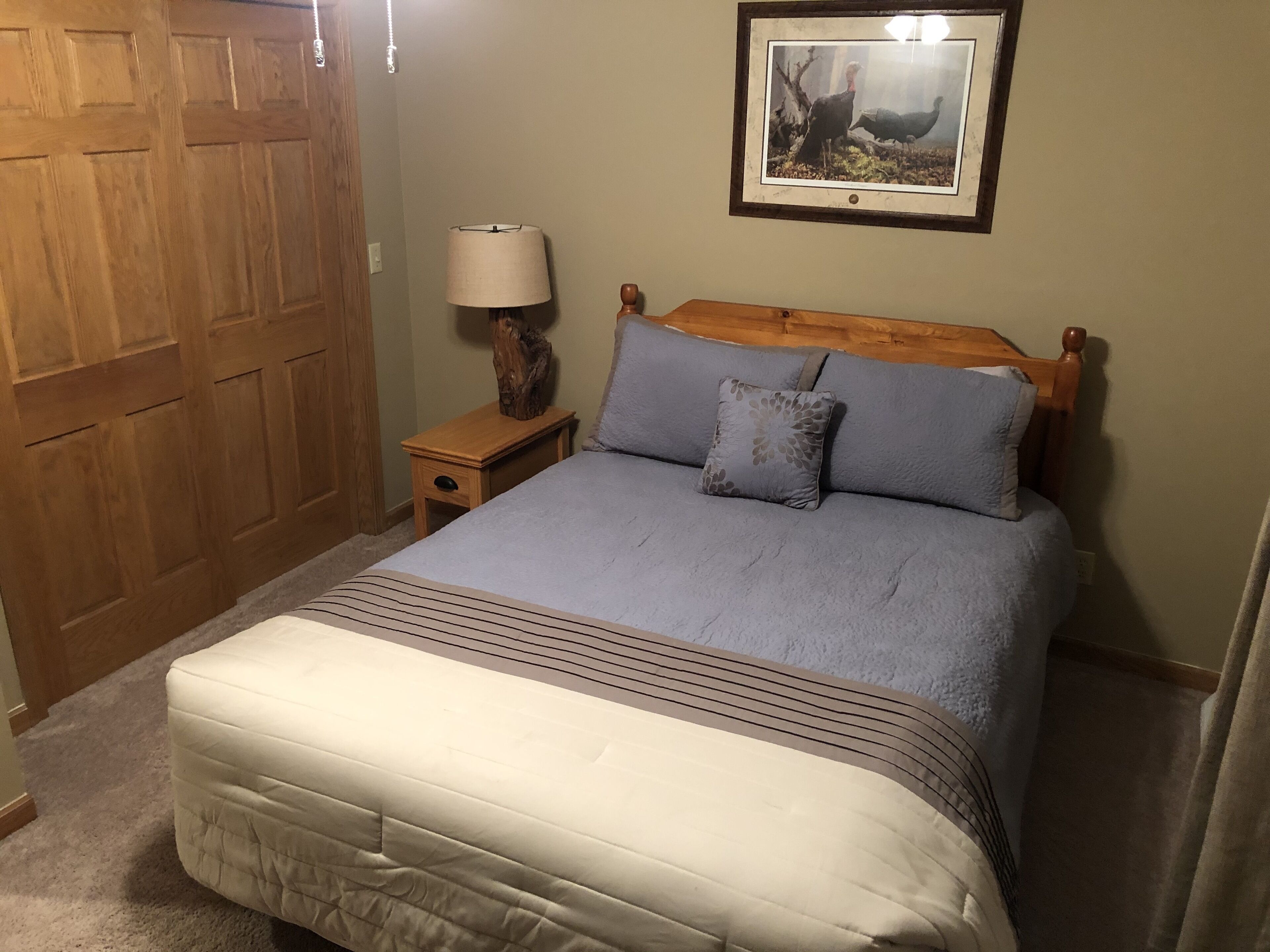 Beautiful 4 bedroom 2 bath home on the Au Train River blocks from the beach