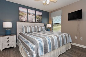 6 室のベッドルーム、デスク、アイロン / アイロン台、WiFi (無料)