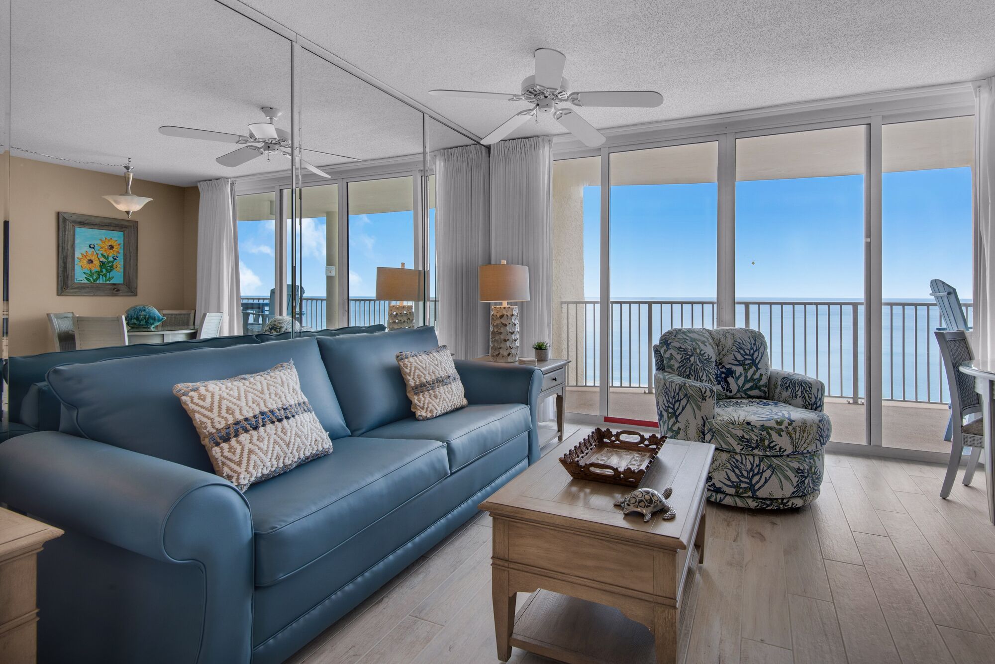One Bedroom Condo, Tower 4, 10th Floor with Seasonal Beach Chairs