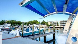Marina - 406 Mariners Club - 3 bedroom elegant tri-level townhome with views of the ocean (Tavernier)