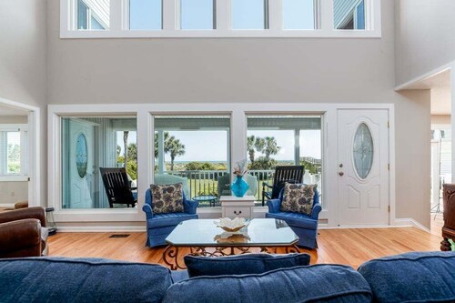 Huge oceanfront pet friendly home with large yard