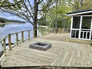 Terrace/patio - LAKEFRONT Lakehouse with Boat Ramp and Private Dock (Sevierville)