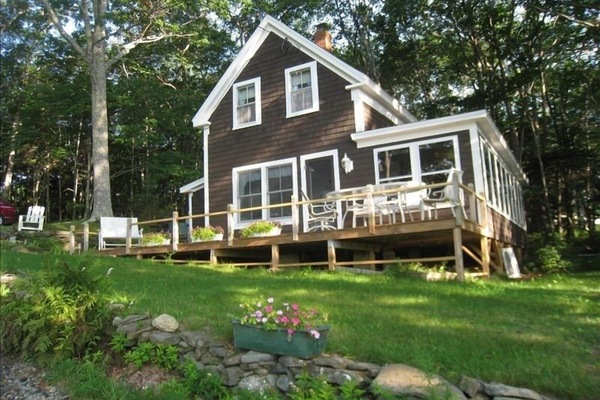 Front view of cottage