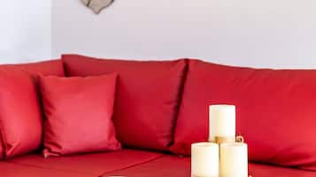 TV, caminetto, videogiochi, lettore DVD