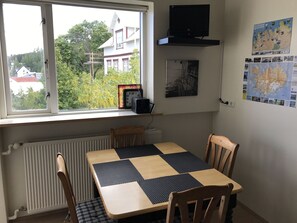 Dining - Nice Holiday Apartment, Centrally Located With Spectacular Sea And Mountain View (Akureyri)