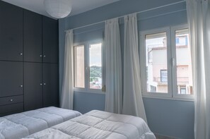 2 slaapkamers, een strijkplank/strijkijzer, wifi, beddengoed