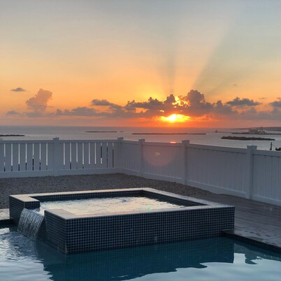 Beautiful Oceanview Property with Private Pool