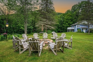 Property grounds - Close to skiing in Windham and Hunter, hiking, lakes, 20+restaurants (Maplecrest)