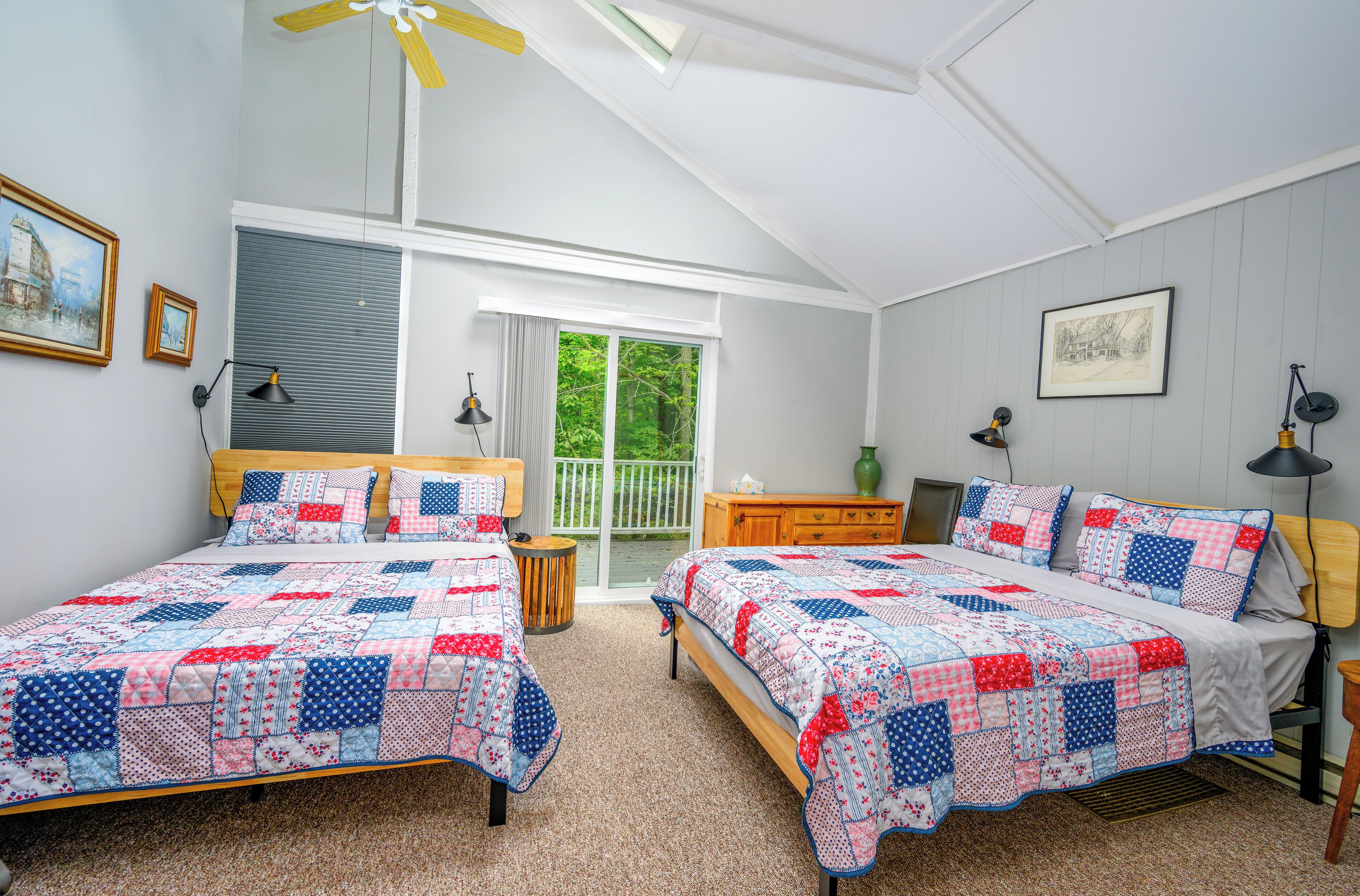 2 bedrooms, desk, iron/ironing board, free WiFi
