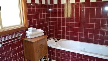 HandtĂŒcher, Seife, Toilettenpapier