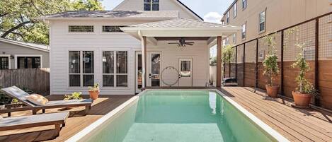 Piscina externa, piscina aquecida