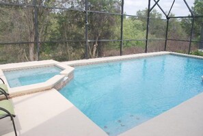 A heated pool - Step into the villa and you will go WOW!!!-3 miles to Disney (Kissimmee)