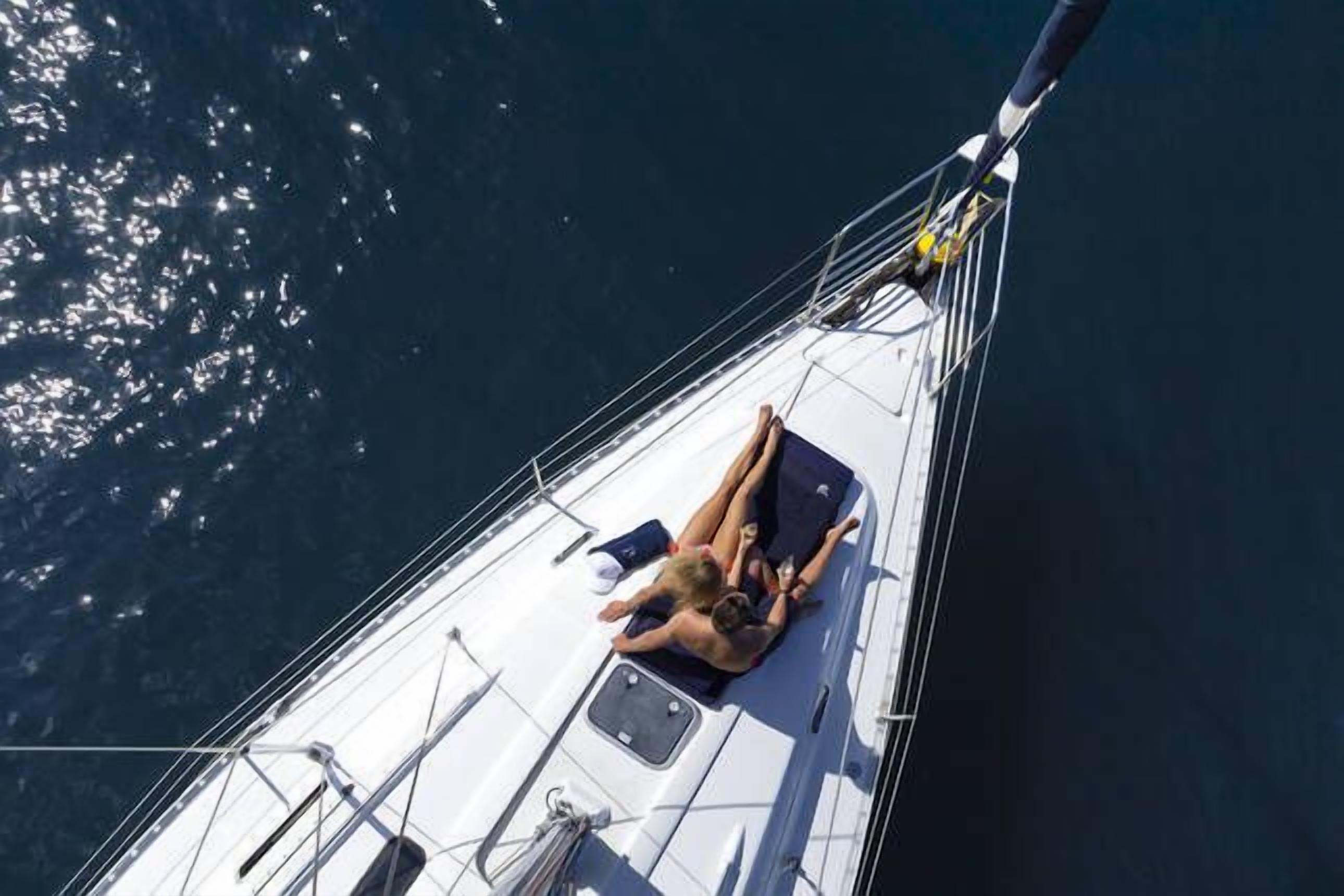 ROMANTIC YACHT STAY FOR TWO AT PALM BEACH — image 9