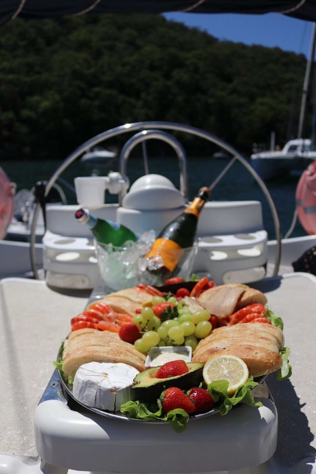 ROMANTIC YACHT STAY FOR TWO AT PALM BEACH — image 10